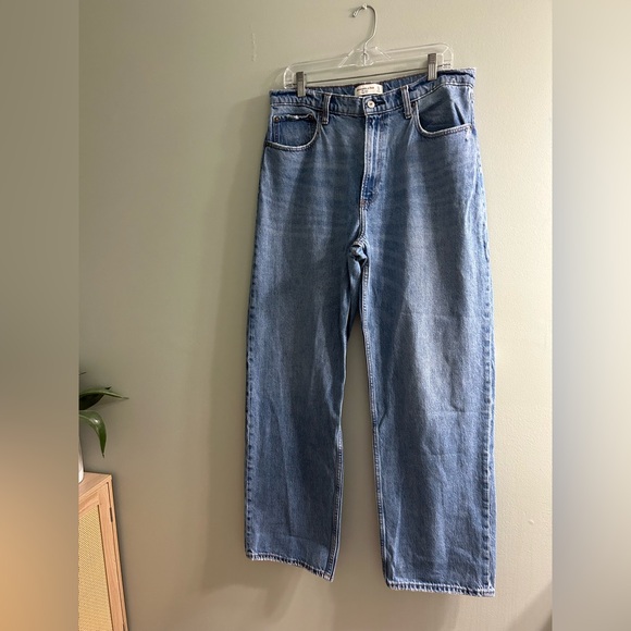 Abercrombie & Fitch Denim - Abercrombie and fitch the loose high rise jean medium wash 12L